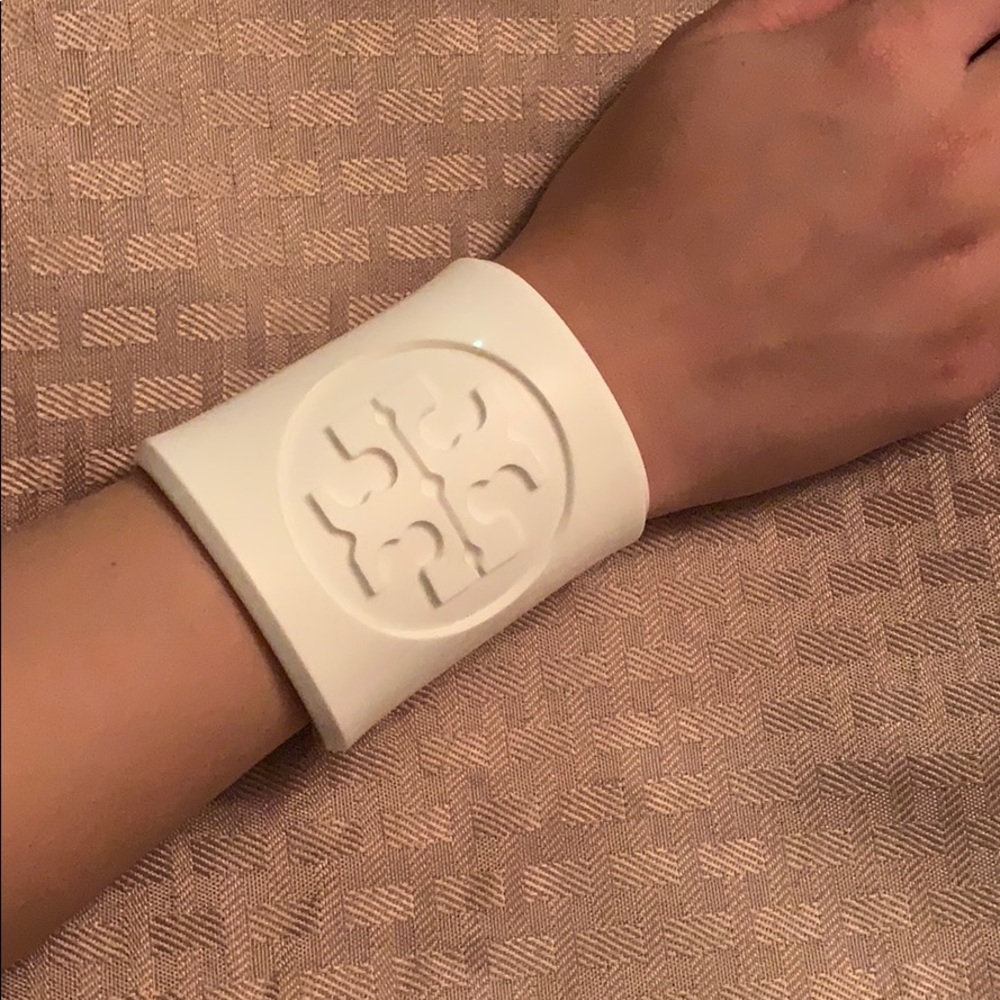 Like New! Tory Burch Bracelet! Worn twice.